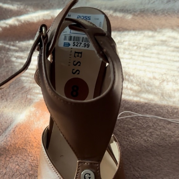 Brand: Guess
Size: 8.  Color: light brown.  Condition is new - Picture 9 of 11
